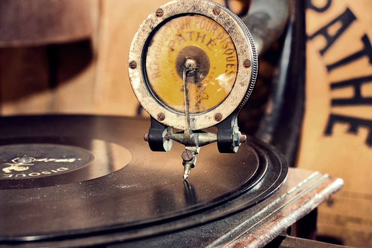 Interwar era gramophone